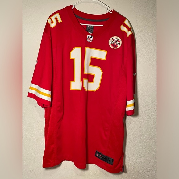 Nike on Field NFL Kansas City Chiefs Patrick Mahomes Number 15 Jersey - Picture 1 of 15